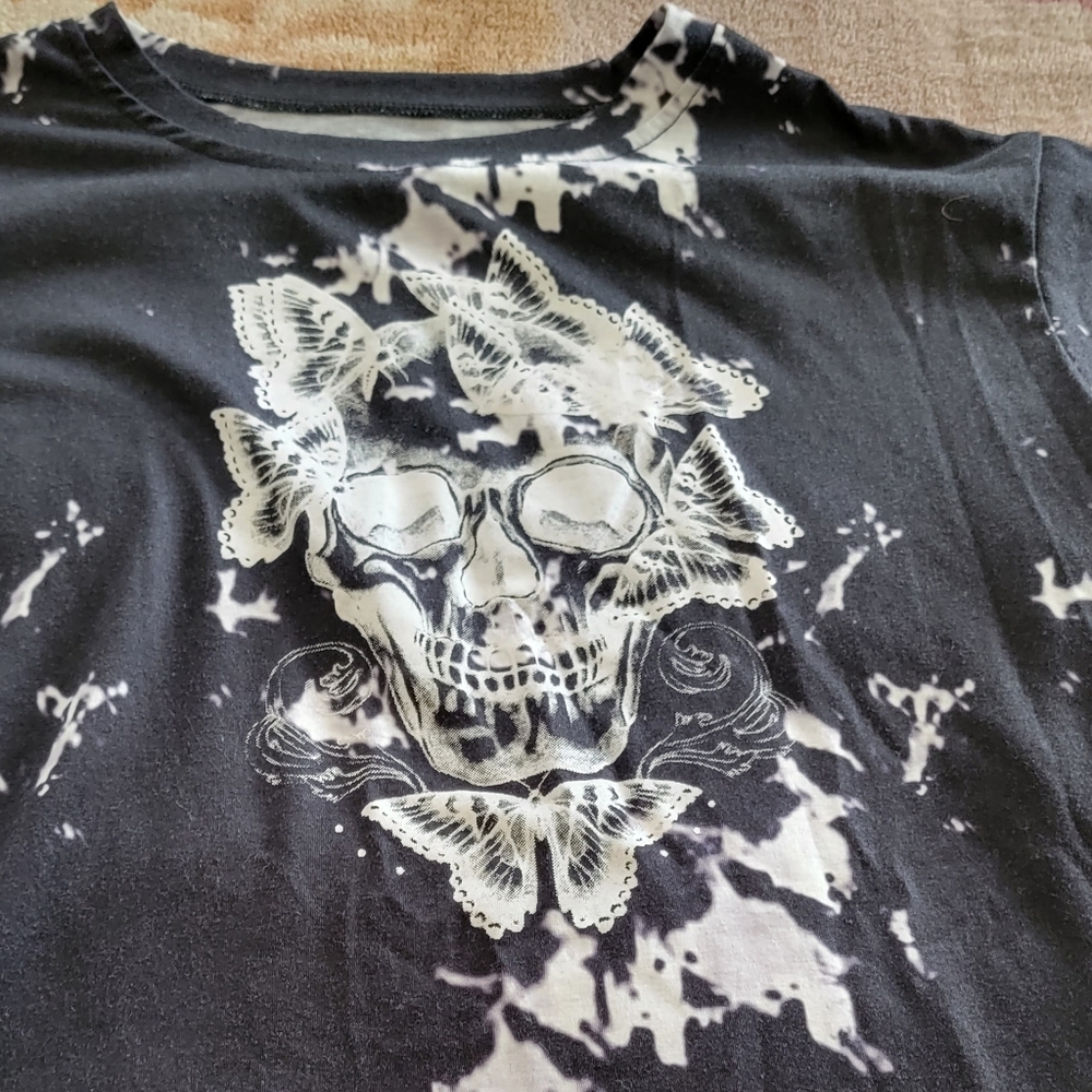🤑 Skull and butterflies Shirt